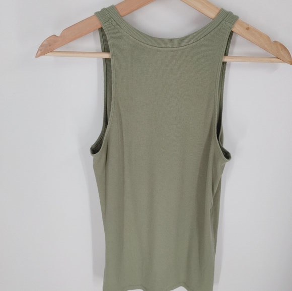 Wilfred | "Go To" tank - Picture 4 of 5